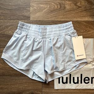 Lululemon Hotty Hot HR 2.5” Shorts